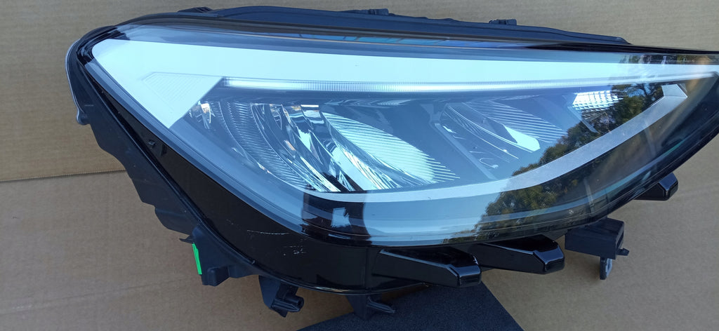 VW ID.4 ID4 21- LAMPA PRAWA PRZÓD PRZEDNIA FULL LED 11B941006
