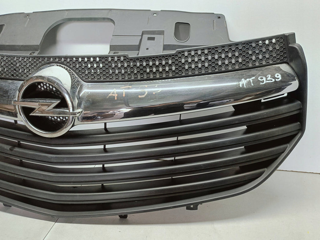 Opel Vivaro II B 14- FRONT BUMPER GRILLE CHROME 623104066R