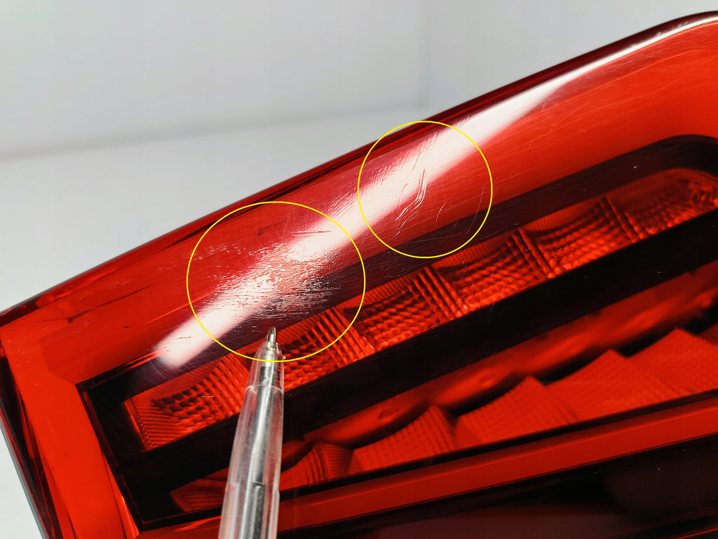 CUPRA BORN 10E 21- LAMPA REFLEKTOR ŚWIATŁO PRAWY TYŁ LED 10E945096A