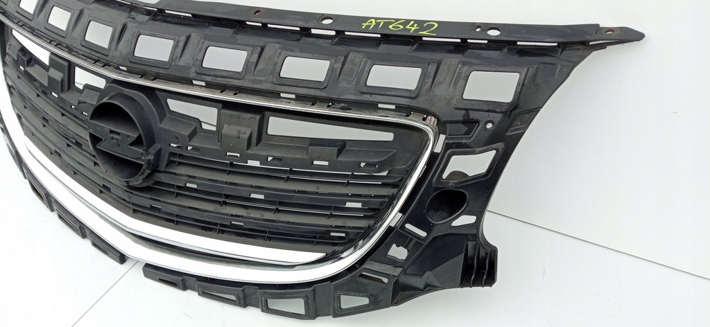 OPEL INSIGNIA A 08- ATRAPA GRILL KRATKA ZDERZAKA PRZÓD 13238420
