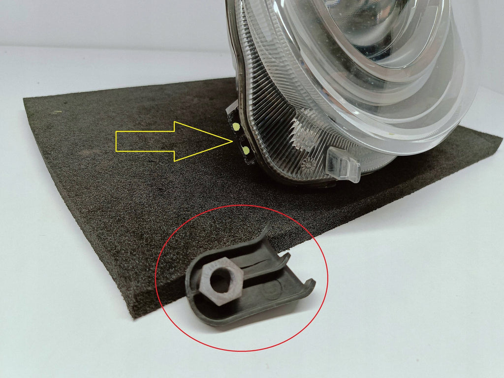 Fiat 500 LIFT 15- LAMPA LEWA PRZÓD PRZEDNIA SOCZEWKA H7 EU 81539001