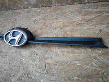 Załaduj zdjęcie do przeglądarki galerii, HYUNDAI I10 II 2 16- LIFT ATRAPA GRILL EMBLEMAT ZDERZAKA PRZÓD 86351-B9500