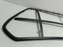 Load image into Gallery viewer, HYUNDAI I30 II LIFT 14- RAMKA ATRAPA GRILLA ZDERZAKA PRZÓD 86351-A6600
