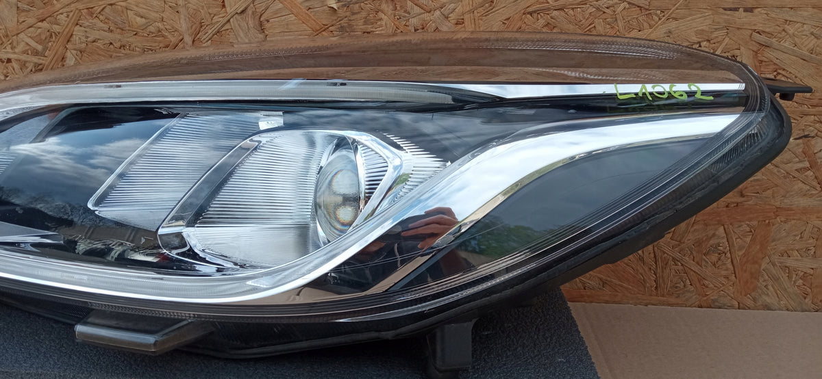 Ford Fiesta MK8 17- Lampa Lewa Przód Przednia Soczewka +led H1BB-13W030-Ce — zdjęcie 3 z 12