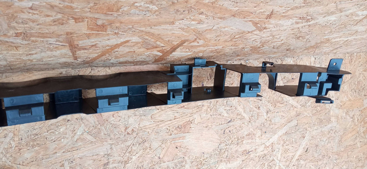 Renault Scenic III Lift 12- Belka Absorber Zderzaka Przedniego 620906059R — zdjęcie 8 z 11