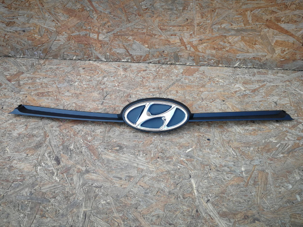 HYUNDAI I10 II 2 16- LIFT ATRAPA GRILL EMBLEMAT ZDERZAKA PRZÓD 86351-B9500