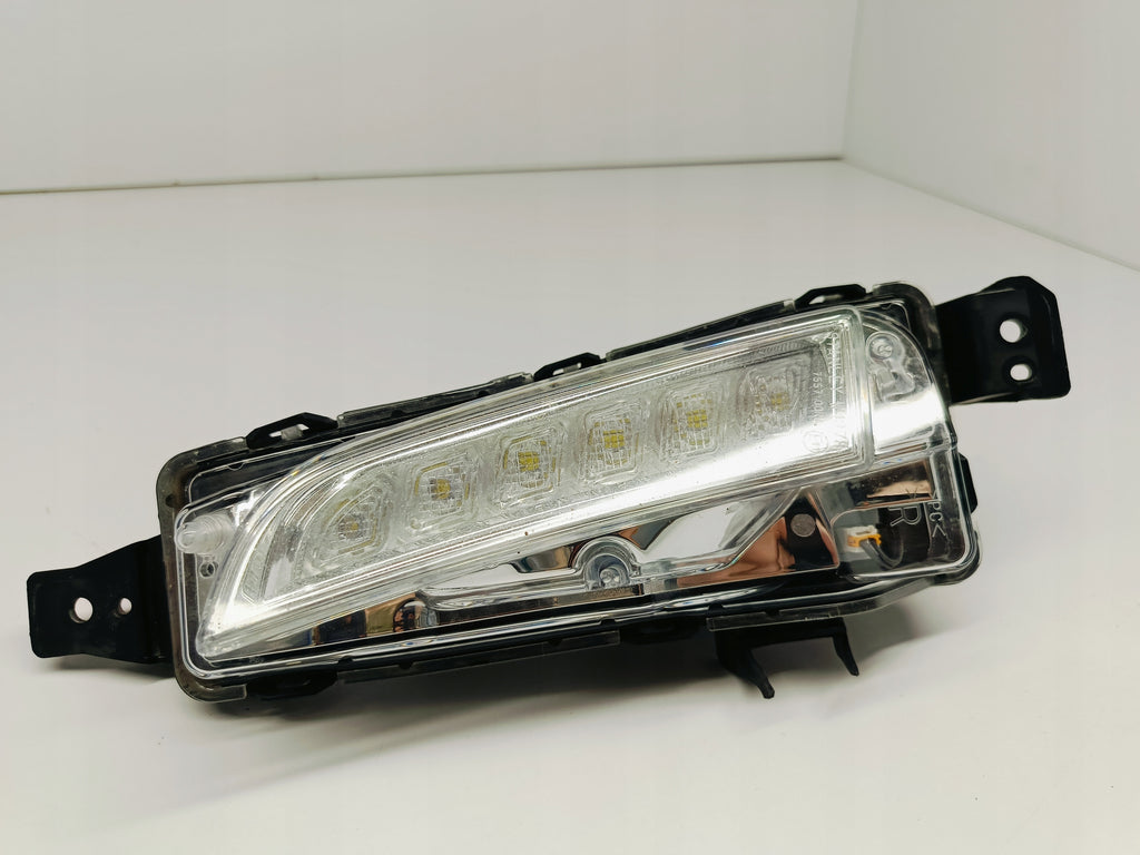 SUZUKI VITARA 15- HALOGEN DRL PRAWY LAMPA PRAWA ŚWIATŁO STANLEY LED W1378