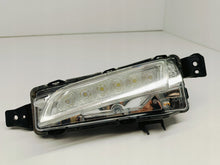 Load image into Gallery viewer, SUZUKI VITARA 15- HALOGEN DRL PRAWY LAMPA PRAWA ŚWIATŁO STANLEY LED W1378