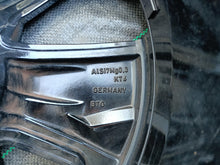 Załaduj zdjęcie do przeglądarki galerii, FELGA ALUMINIOWA RENAULT MEGANE IV E-TECH 7.0"x20" 5X114.3 ET 34 403003990R