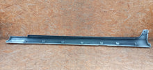 Laden Sie das Bild in den Galerie-Viewer, VOLVO S60 III V60 II 18- SCHWELLE SCHWELLENABDECKUNG SCHWELLENLEISTE RECHTS 31448912