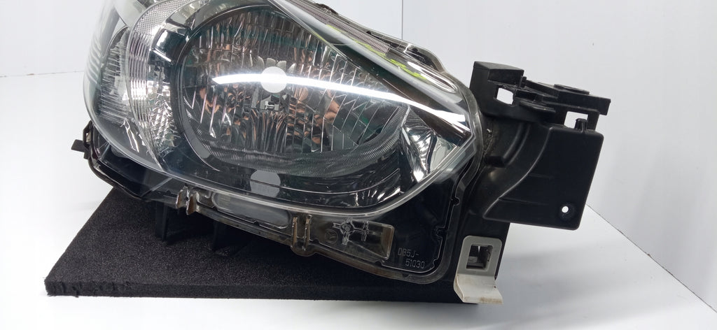 MAZDA 2 II DJ 14- LAMPA PRAWA PRZÓD PRZEDNIA PRAWA ZWYKŁA DB5J-51030