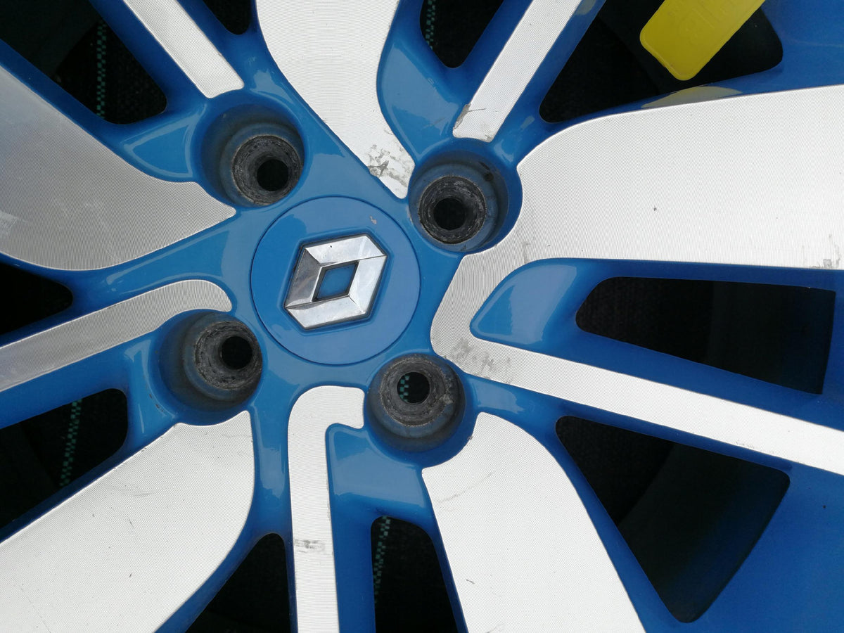Renault Clio Felge 403007138R 4X100 ET44 7.0X17 — Foto 7 von 11