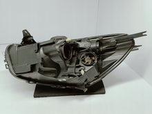 Załaduj zdjęcie do przeglądarki galerii, RENAULT CLIO IV 4 LIFT 16- LAMPA REFLEKTOR PRAWY PRZÓD 260100653R