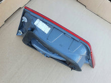 Załaduj zdjęcie do przeglądarki galerii, HYUNDAI IX20 LAMPA LEWA TYŁ TYLNA EU 92403-1KO 10-