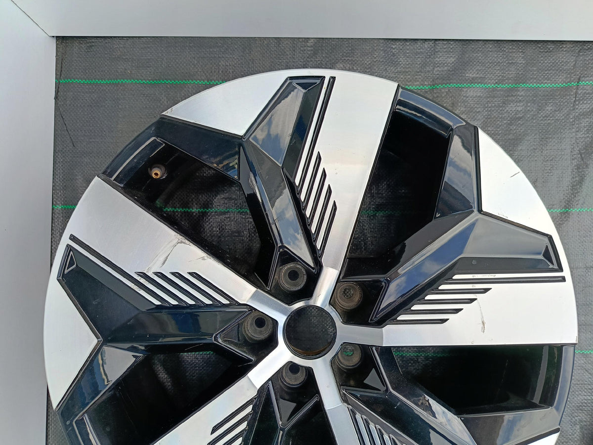 Felge Aluminium Renault Megane IV E-Tech 7.0"x20" 5X114.3 ET34 403001816R — Foto 4 von 16