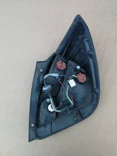 Load image into Gallery viewer, KIA RIO II 06- LAMPA LEWY TYŁ LEWA TYLNA 92401-1G2