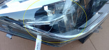 Laden Sie das Bild in den Galerie-Viewer, BMW 3 III F30 F31 LIFT 15- LAMPA PRAWA PRZÓD BMW LED HELLA 9883502-01