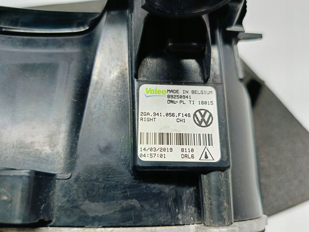 VOLKSWAGEN T-ROC 17- HALOGEN DRL PRAWY LAMPA PRAWA ŚWIATŁO LED 2GA941056