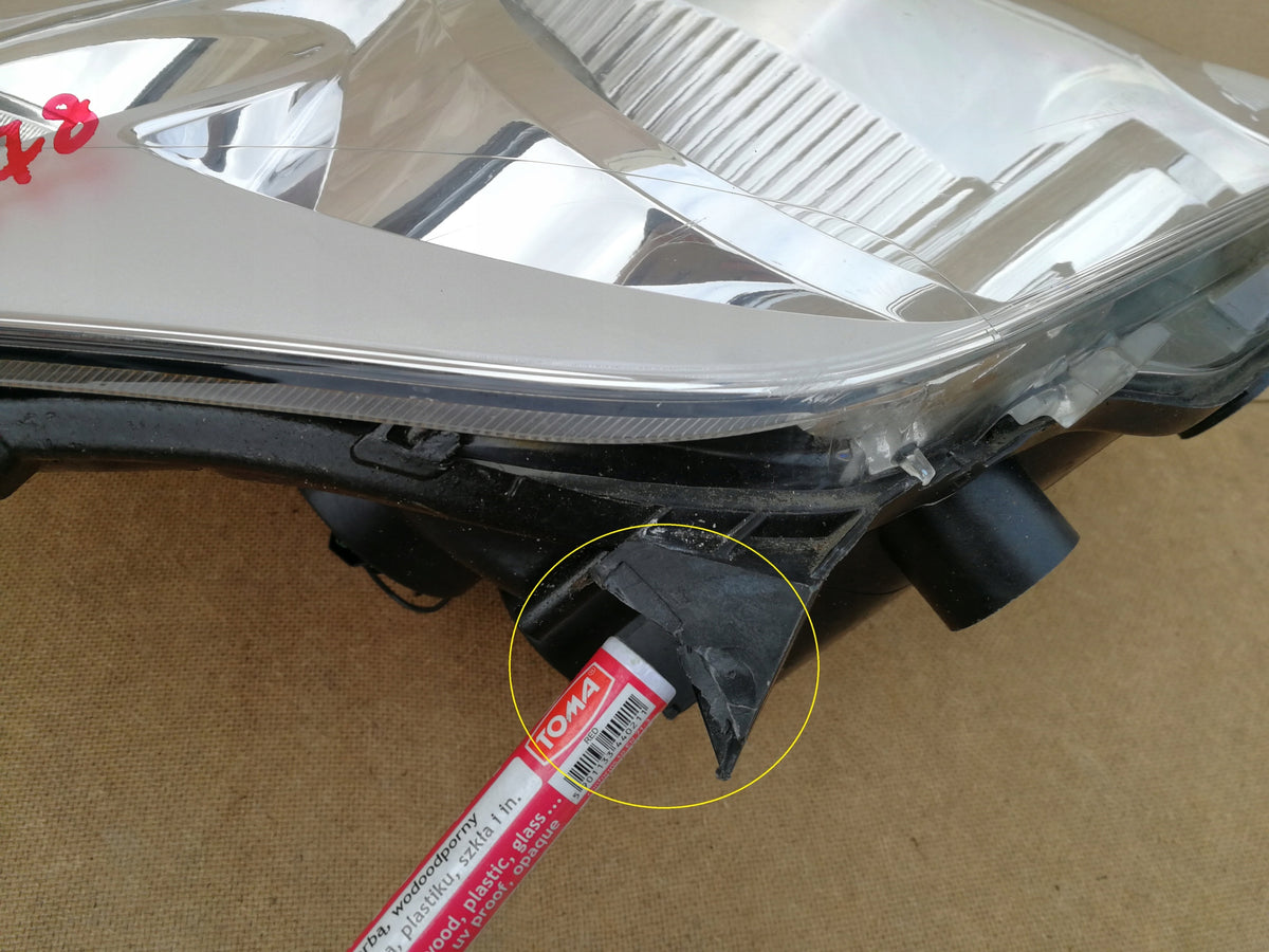 Suzuki Splash Lift 11- Light Front Right Headlight 35100-51K20 — photo 4 of 7
