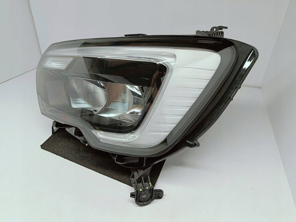 Renault Master III LIFT IV 19- LAMPA LEWA PRZÓD PRZEDNIA 260607867R