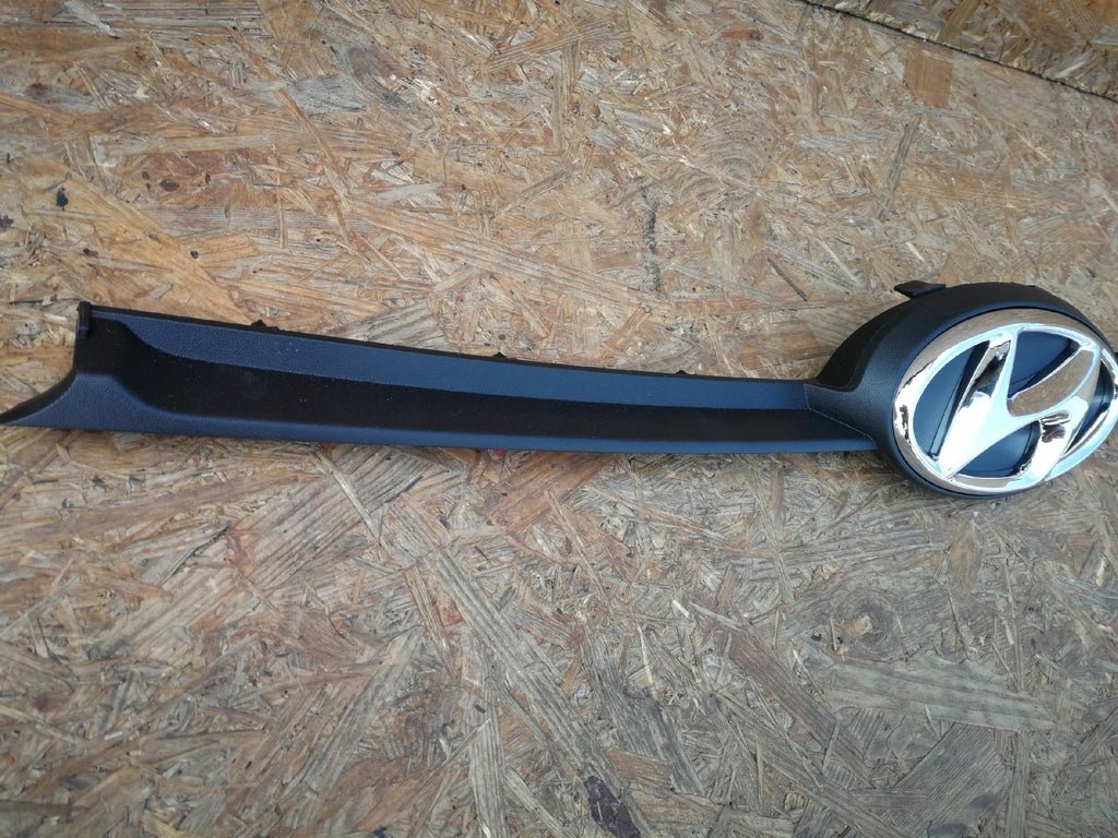HYUNDAI I10 II 2 16- LIFT ATRAPA GRILL EMBLEMAT ZDERZAKA PRZÓD 86351-B9500