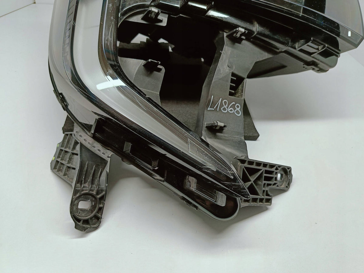 Renault Master IV 24- Front Right Light Front LED EU 260106174R — photo 2 of 16