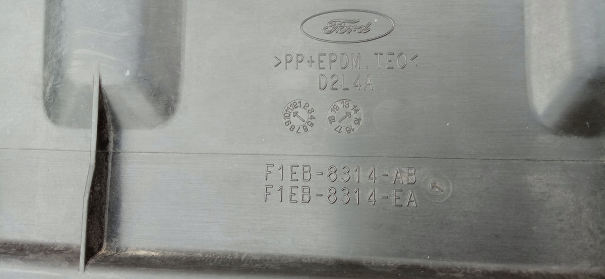 Ford Focus MK3 Lift 14- Kierownica Powietrza Wlot Panel F1EB-8314-Ab — zdjęcie 11 z 11