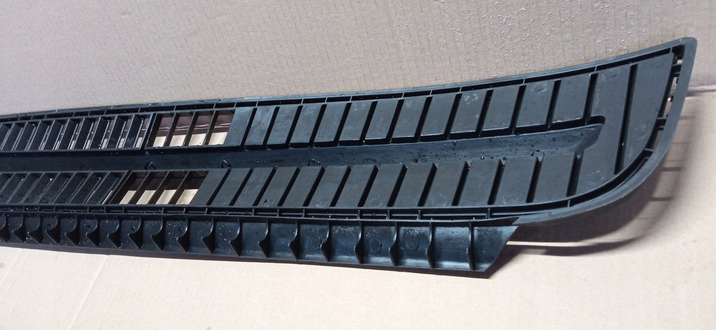 SKODA CITIGO 11- ATRAPA GRILL KRATKA DOLNA ZDERZAKA PRZEDNIEGO 1ST853677B