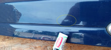 Laden Sie das Bild in den Galerie-Viewer, FORD FIESTA MK7 08- BLENDA LISTWA KLAPY BAGAŻNIKA TYŁ 8A61-A43404-BMW