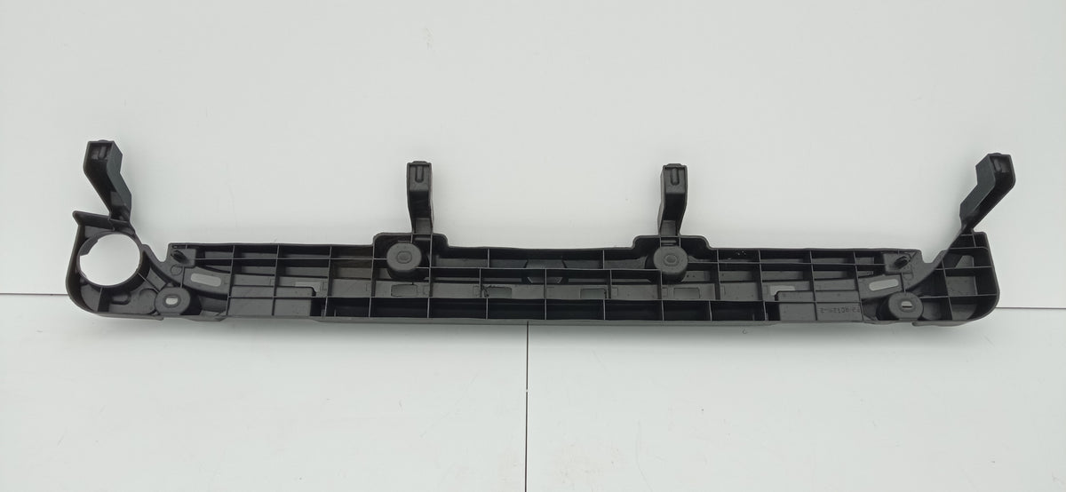 Renault Captur I 17- Guide Bracket Center Rear Bumper P2-RCT2W-2 — photo 5 of 9