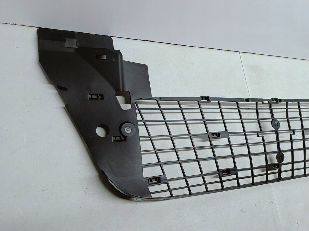 Renault Master III 3 10- KRATKA ATRAPA GRILL ZDERZAKA PRZEDNIEGO 622547647R