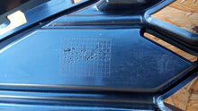 Laden Sie das Bild in den Galerie-Viewer, FORD KUGA MK3 ST-LINE KÜHLERGRILL MITTLERES GITTER