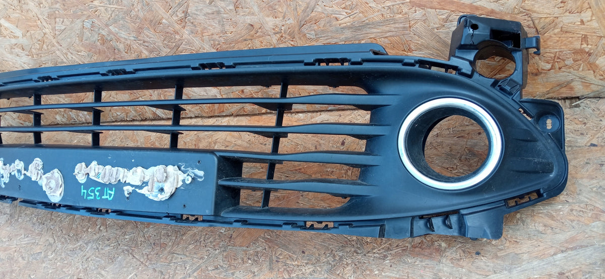 Renault Clio IV 4 12- Kühlergrill Gitter Mittlere Grill 622542958R — Foto 3 von 11
