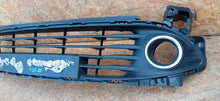 Load image into Gallery viewer, RENAULT CLIO IV 4 12- ATRAPA KRATKA ŚRODKOWA GRILL 622542958R