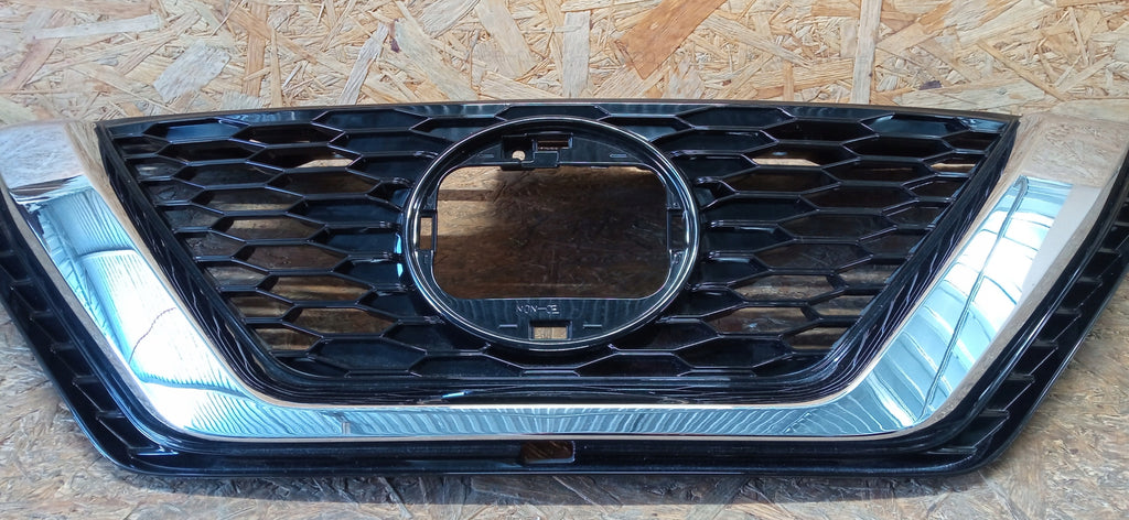 NISSAN QASHQAI II J11 LIFT 17- KÜHLERGRILL STOSSFÄNGER VORNE DS0742001