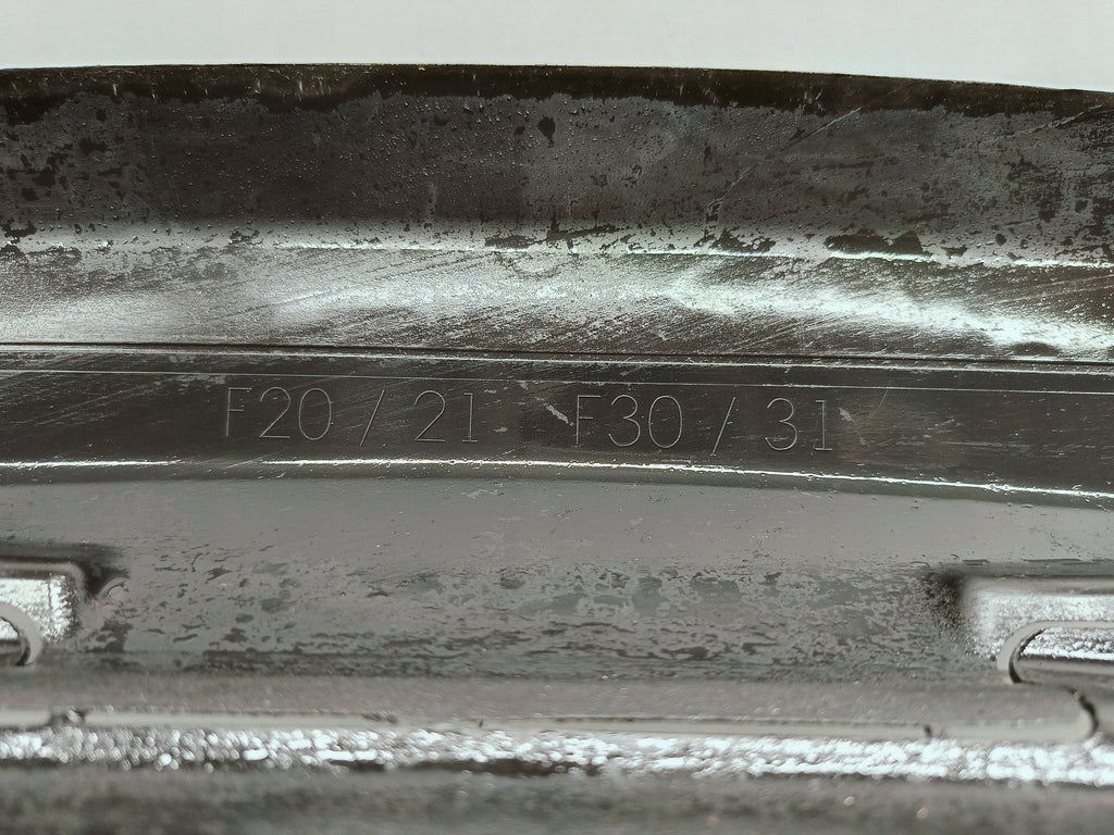 BMW 3 F30 F31 F20 F21 12- KIEROWNICA DOLNA KANAŁ WLOT POWIETRZA 51747255414