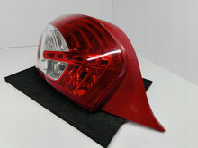 Załaduj zdjęcie do przeglądarki galerii, PEUGEOT 208 I 12- LAMPA LEWY TYŁ LEWA TYLNA EU 9672628280