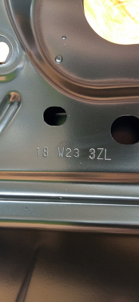 NISSAN PULSAR C13 14- POSZYCIE BŁOTNIK LEWY BOK LEWY TYŁ NOWY 766493ZL0A