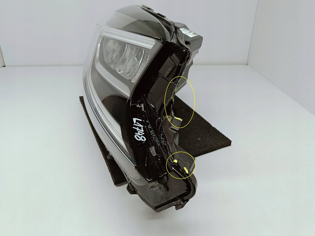 Toyota Aygo X 22- LAMPA PRAWA PRZÓD PRZEDNIA FULL LED EU KOITO 0H-33