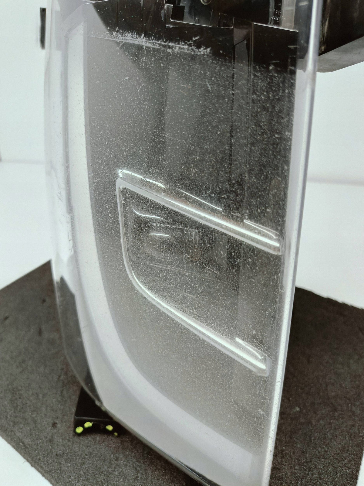 Tesla Model X 15- Nebelscheinwerfer DRL Vorne Rechts 1034331-00-A — Foto 7 von 15