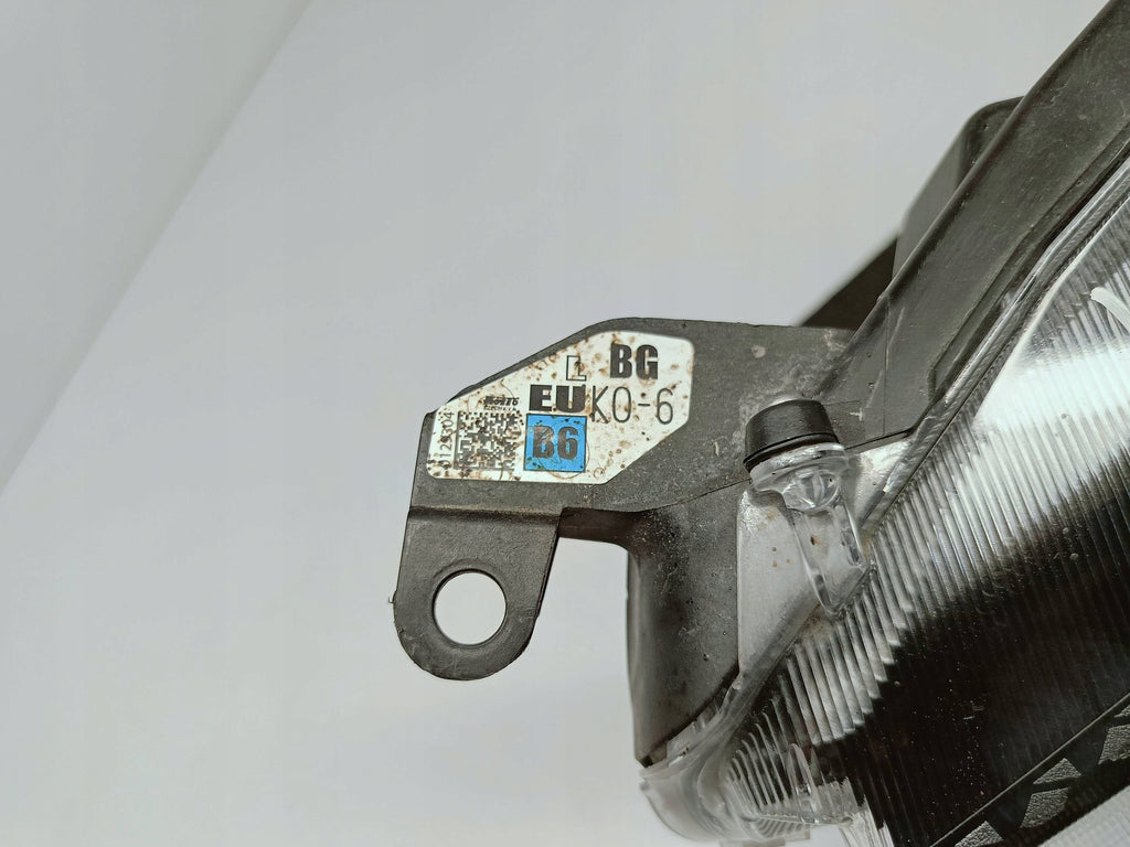 TOYOTA YARIS IV 4 19- LAMPA REFLEKTOR LEWY PRZÓD SOCZEWKA KOITO K0-6 EU