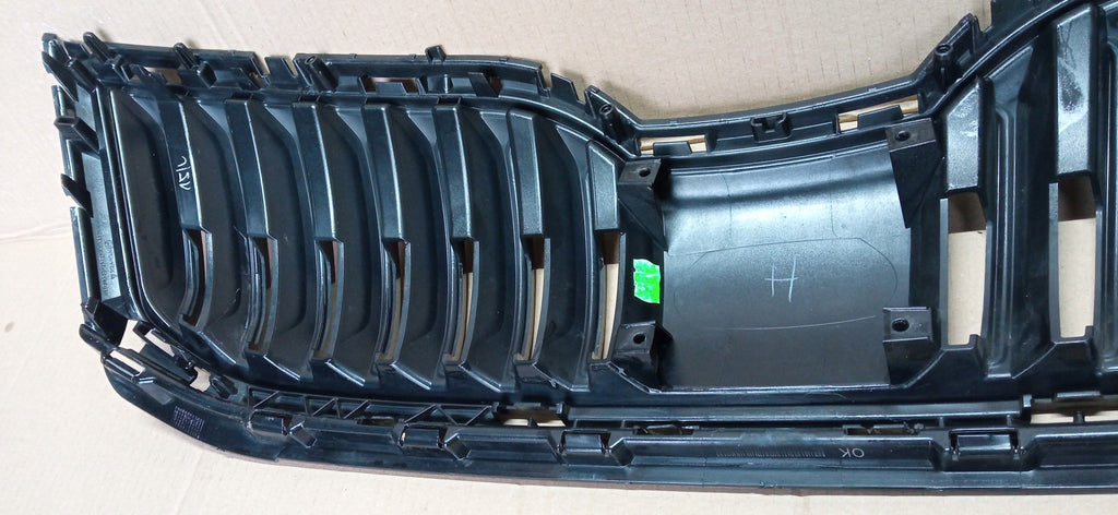 SKODA OCTAVIA III LIFT 16- KÜHLERGRILL STOßSTANGENGITTER VORNE 5E0853653C