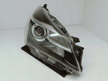 Laden Sie das Bild in den Galerie-Viewer, TOYOTA YARIS III FACELIFT 14- SCHEINWERFER RECHTS VORNE KOITO OD-160