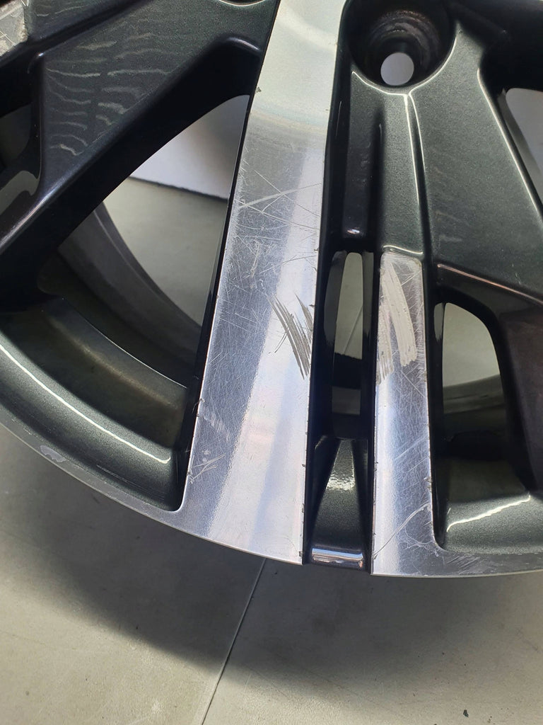 Peugeot 3008 5008 II ALUFELGE 18 ZOLL 7.5x18 ET49 5x108 9809687377