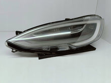 Laden Sie das Bild in den Galerie-Viewer, Tesla Model S FACELIFT 16- SCHEINWERFER LINKS VORNE VOLL-LED 1053574-00-E