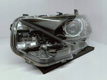 Laden Sie das Bild in den Galerie-Viewer, Toyota Auris II E18 LIFT 15- SCHEINWERFER LINKS LINSE+LED EU 81150-02K30