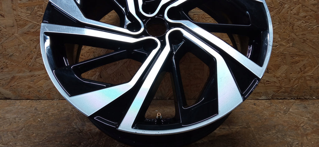 NISSAN QASHQAI III J12 20X8J FELGE ET40 5X114.3 6UA6A NEUES MODELL