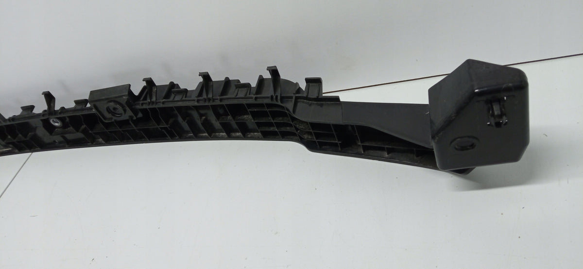 Tesla Model Y MY 20- Gleitstück Halter Mittlere Hinten Stossstange 1494045-00-E — Foto 7 von 13