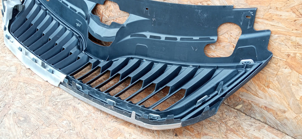 SKODA RAPID 12- KÜHLERGRILL GITTER STOßSTANGENGRILL VORNE CHROM 5JA853668