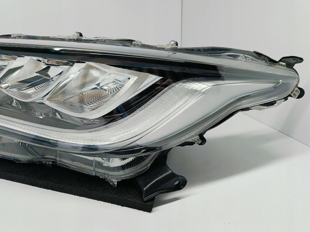 TOYOTA YARIS IV 4 19- LAMPA REFLEKTOR LEWY PRZÓD FULL LED KOITO K0-8 EU